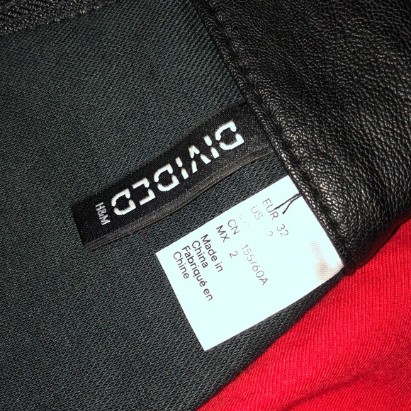 H AND M FAUX LEATHER SKIRT size 2 - Picture 3 of 3